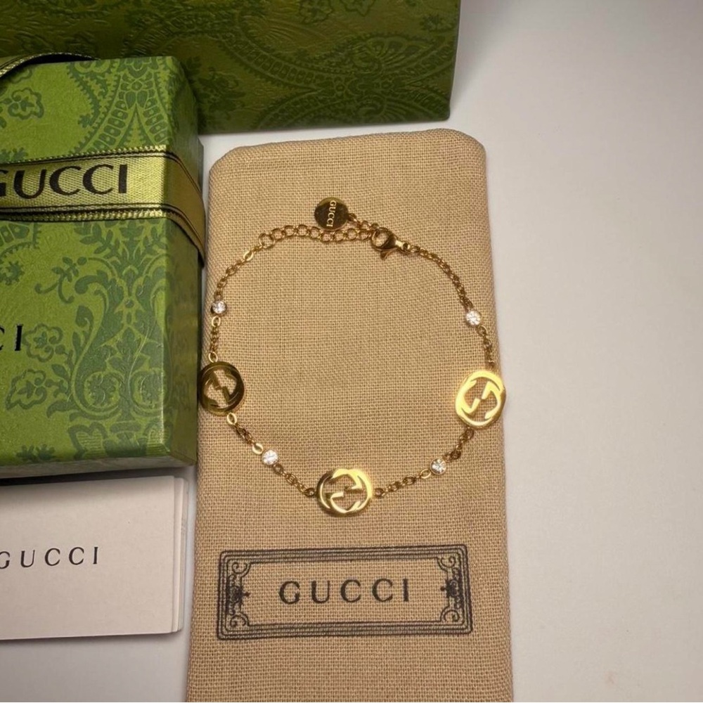 New in box! Gucci Gold Bracelet. Full inclusion. - Picture 2 of 4